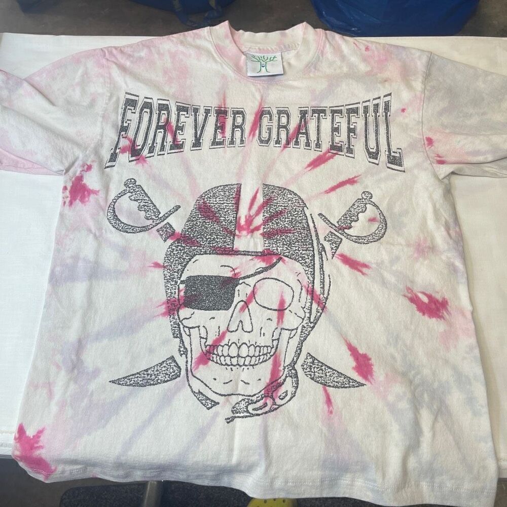 Online Ceramics Multicolor Dosers 77 Forever Grateful T-Shirt Size Medium
